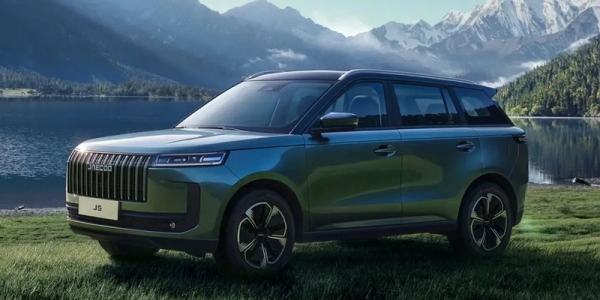 ТОП-6 главных новинок российского авторынка в 2025 году