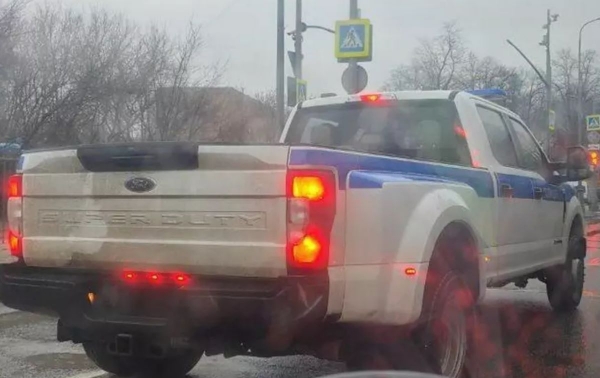 В автопарке МВД РФ появился новый гигантский пикап Ford В автопарке МВД РФ появился новый гигантский пикап Ford