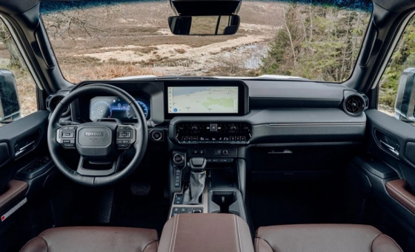 В РФ привезли партию новейших Toyota Land Cruiser Prado 250 с гарантией