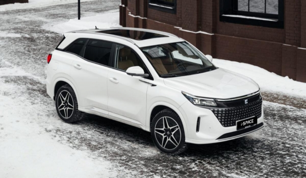 В России подняли цены на отечественный гибридный кросс с запасом хода 1150 км