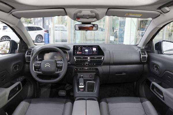 В России появились новые Citroen C5 Aircross по цене «Лада», но есть нюанс В России появились новые Citroen C5 Aircross по цене «Лада», но есть нюанс