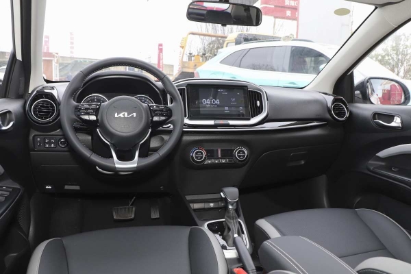 В России появился недорогой корейский кроссовер на базе Kia Rio