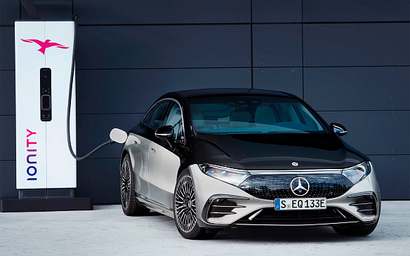 В России продают новейшие «Гелендвагены» в двух версиях. Цена удивит В России продают новейшие «Гелендвагены» в двух версиях. Цена удивит