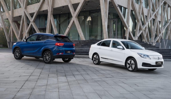 В России рекордно подешевел новый кроссовер Evolute В России рекордно подешевел новый кроссовер Evolute