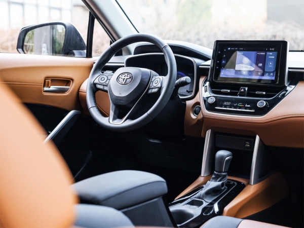 В Россию вернулся интересный кроссовер на базе Toyota Corolla 