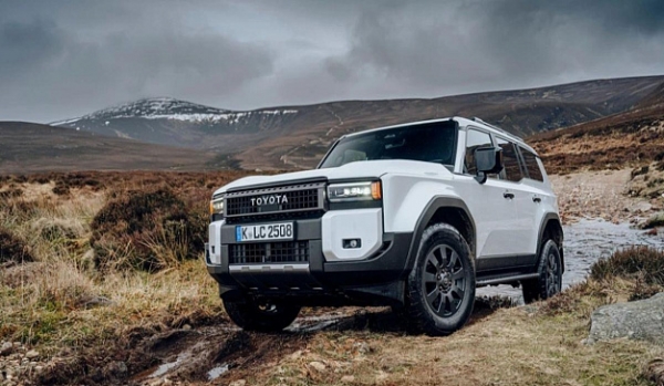 В Россию вернулся интересный кроссовер на базе Toyota Corolla 