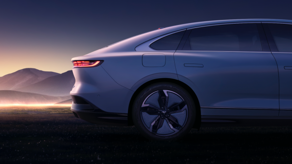 Voyah определился с датой появления в России дальнобойного гибридного седана Voyah определился с датой появления в России дальнобойного гибридного седана