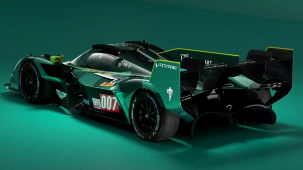 Гиперкар Aston Martin Valkyrie отправится покорять гоночные марафоны Гиперкар Aston Martin Valkyrie отправится покорять гоночные марафоны
