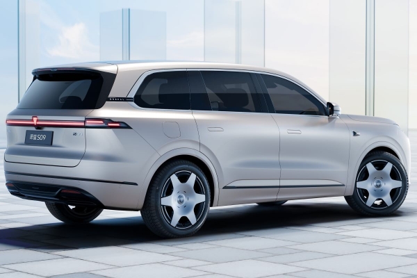 Кроссовер Shenlan S09 компании Changan полностью рассекречен Кроссовер Shenlan S09 компании Changan полностью рассекречен