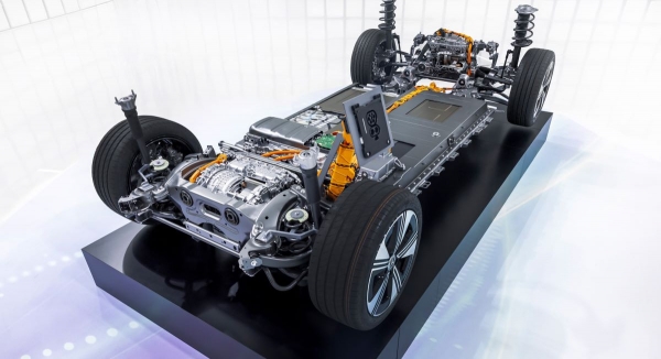 Новый Mercedes-Benz CLA замечен на испытаниях в США Новый Mercedes-Benz CLA замечен на испытаниях в США