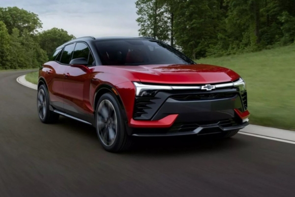 Электрический суперкроссовер Chevrolet Blazer EV SS стал серийным Электрический суперкроссовер Chevrolet Blazer EV SS стал серийным