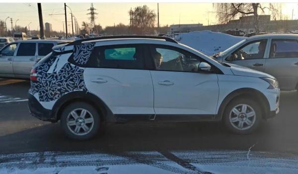 Новую Lada Iskra Cross сфотографировали на тестах в Тольятти Новую Lada Iskra Cross сфотографировали на тестах в Тольятти