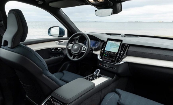 В России возобновили продажи кроссоверов Volvo XC90 с гарантией