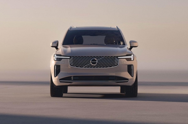 В России возобновили продажи кроссоверов Volvo XC90 с гарантией