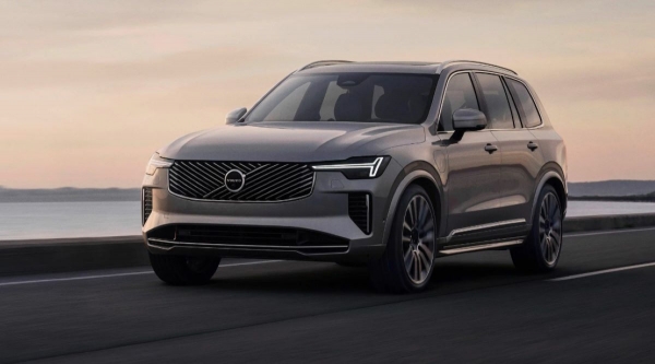 В России возобновили продажи кроссоверов Volvo XC90 с гарантией