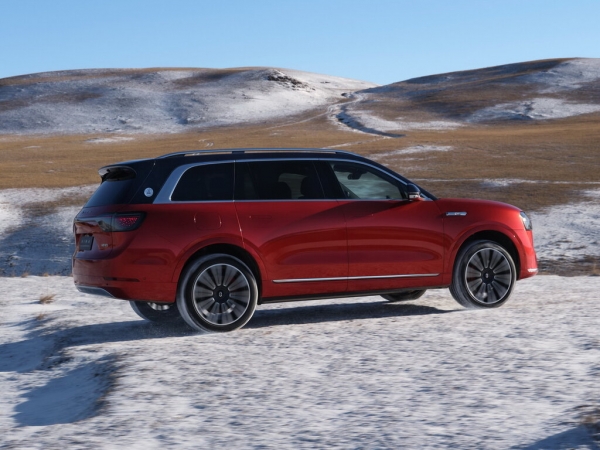 В Россию официально привезут лучший автомобиль 2024 года в Китае В Россию официально привезут лучший автомобиль 2024 года в Китае