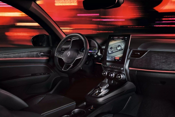 В Россию вернулся популярный купе-кроссовер Renault европейской сборки В Россию вернулся популярный купе-кроссовер Renault европейской сборки