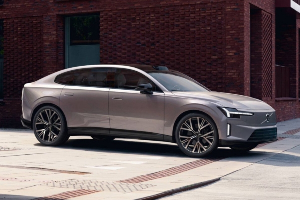 Представлен большой лифтбек Volvo ES90 Представлен большой лифтбек Volvo ES90