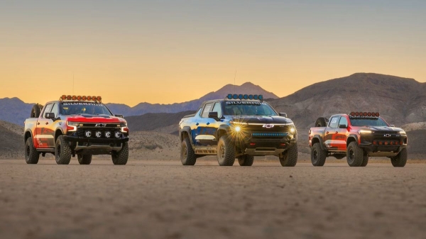 Гоночный пикап Chevrolet Silverado EV ZR2 предвестил новую топ-версию Гоночный пикап Chevrolet Silverado EV ZR2 предвестил новую топ-версию