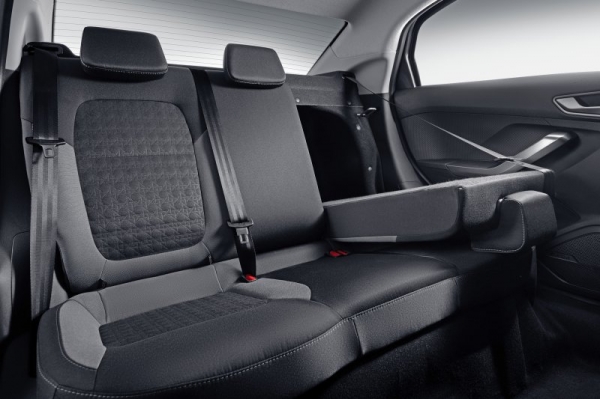 Салон серийной Lada Iskra впервые раскрыли на детальных фото Салон серийной Lada Iskra впервые раскрыли на детальных фото