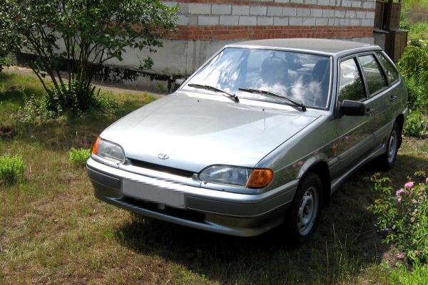 В России продают ВАЗ-2114 в заводской пленке по цене «Гранты» В России продают ВАЗ-2114 в заводской пленке по цене «Гранты»