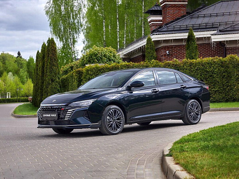 Зачем китайцам так много автомобильных марок в России: найден ответ Зачем китайцам так много автомобильных марок в России: найден ответ