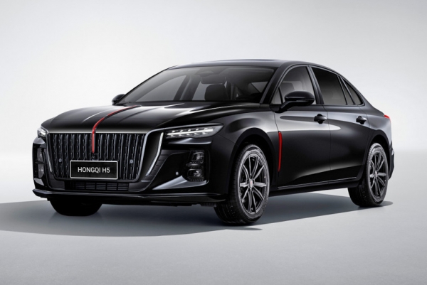 Hongqi H5: версия Black Edition в России и подзаряжаемый гибрид в Китае Hongqi H5: версия Black Edition в России и подзаряжаемый гибрид в Китае