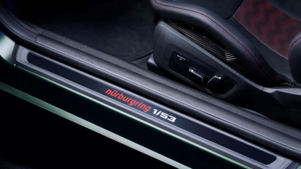 BMW в Шанхае: M4 Nürburgring и своя медиасистема BMW в Шанхае: M4 Nürburgring и своя медиасистема