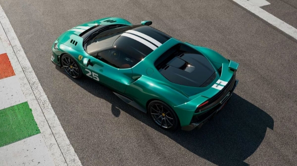 Купе и родстер Ferrari 296 Speciale: самые драйверские модификации в гамме