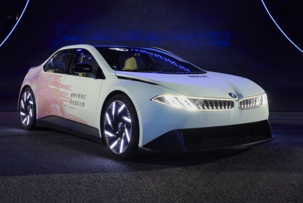 Прототип BMW VDX предстал без камуфляжа Прототип BMW VDX предстал без камуфляжа