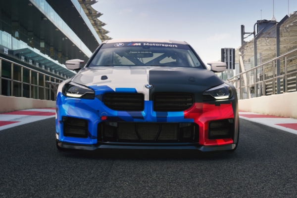 Купе BMW M2 Racing: четыре цилиндра вместо шести Купе BMW M2 Racing: четыре цилиндра вместо шести