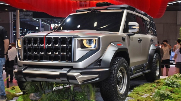 Hongqi готовит роскошный четырехмоторный вездеход Hongqi готовит роскошный четырехмоторный вездеход