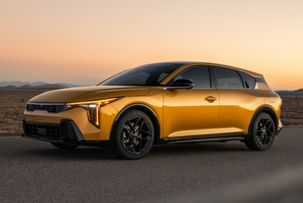 Хэтчбек Kia K4: через год после седана