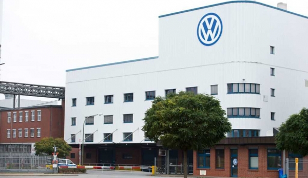 Дайджест дня: новый Nissan Elgrand, Москвич 5 и другие события индустрии