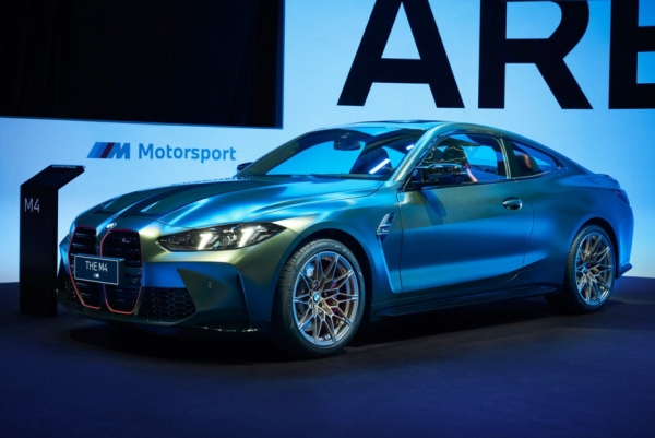 BMW в Шанхае: M4 Nürburgring и своя медиасистема BMW в Шанхае: M4 Nürburgring и своя медиасистема