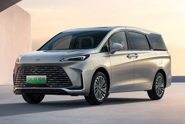 Минивэн Buick GL8 LS сделал гамму разнообразнее Минивэн Buick GL8 LS сделал гамму разнообразнее
