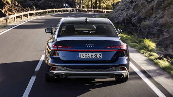 Audi A6 нового поколения: теперь и седан Audi A6 нового поколения: теперь и седан