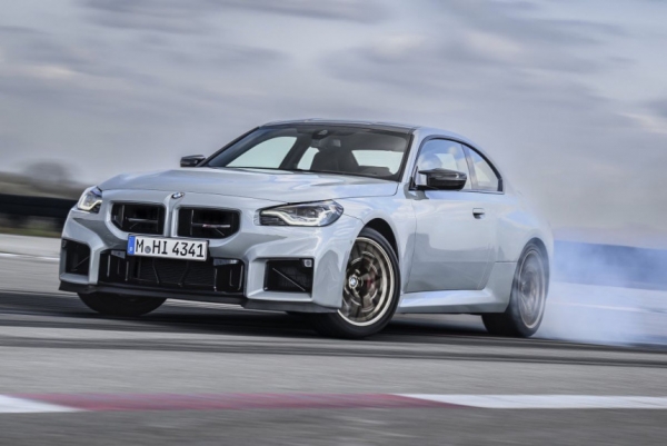 Купе BMW M2 CS стало самым азартным в гамме