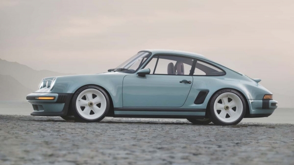 Фирма Singer переосмыслила Porsche 911 Carrera из восьмидесятых Фирма Singer переосмыслила Porsche 911 Carrera из восьмидесятых