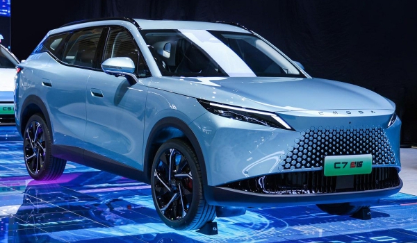 Кроссовер Omoda C3 представлен вместе с двумя гибридами Кроссовер Omoda C3 представлен вместе с двумя гибридами