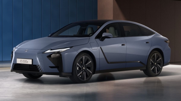 Новый Lexus ES: версии для Европы Новый Lexus ES: версии для Европы