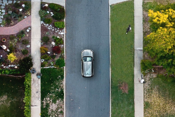 Новая Toyota RAV4: опубликованы первые тизеры