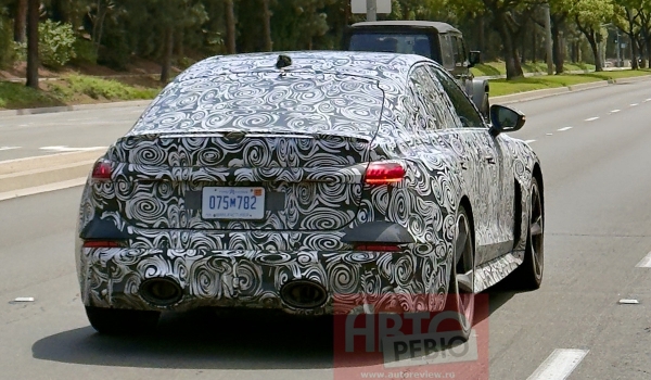 Новые Audi Q7 и Audi RS 5 вышли на дорожные испытания