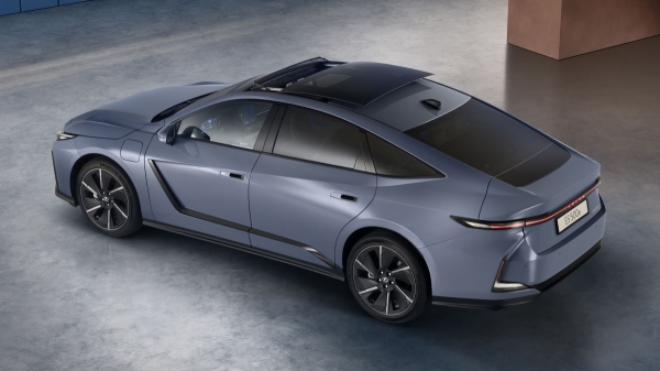 Новый Lexus ES: версии для Европы Новый Lexus ES: версии для Европы