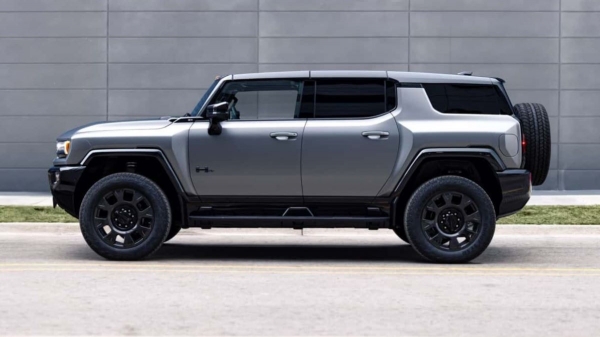 GMC Hummer EV стал мощнее и обрел новый режим GMC Hummer EV стал мощнее и обрел новый режим