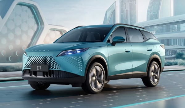 Кроссовер Omoda C7 для России: объявлены цены