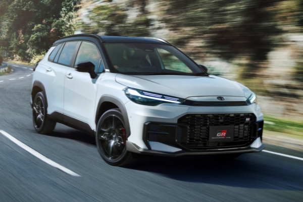 Дайджест дня: японская Corolla Cross, BYD против Теслы и другие события индустрии Дайджест дня: японская Corolla Cross, BYD против Теслы и другие события индустрии