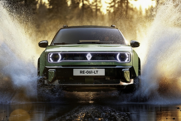 Кроссовер Renault 4 Savane 4x4 предвестил полноприводную версию Кроссовер Renault 4 Savane 4x4 предвестил полноприводную версию