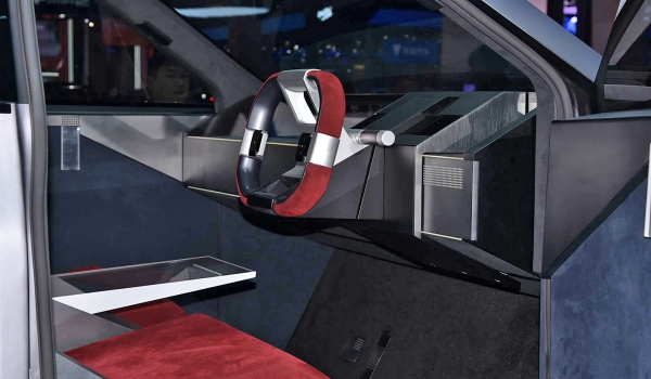 GAC в Шанхае: брутальный пикап, лифтбек и автопилот