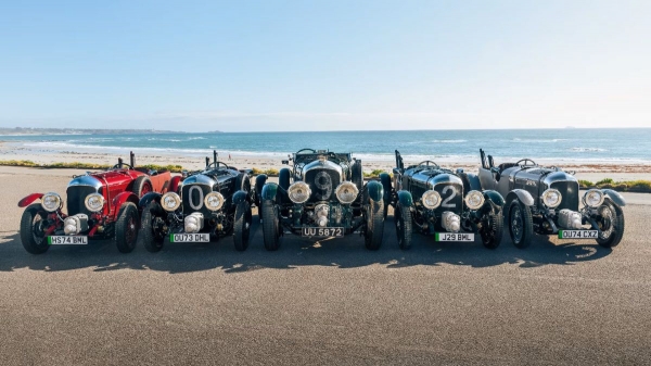 Уменьшенный Bentley Blower Jnr вышел на дороги общего пользования Уменьшенный Bentley Blower Jnr вышел на дороги общего пользования